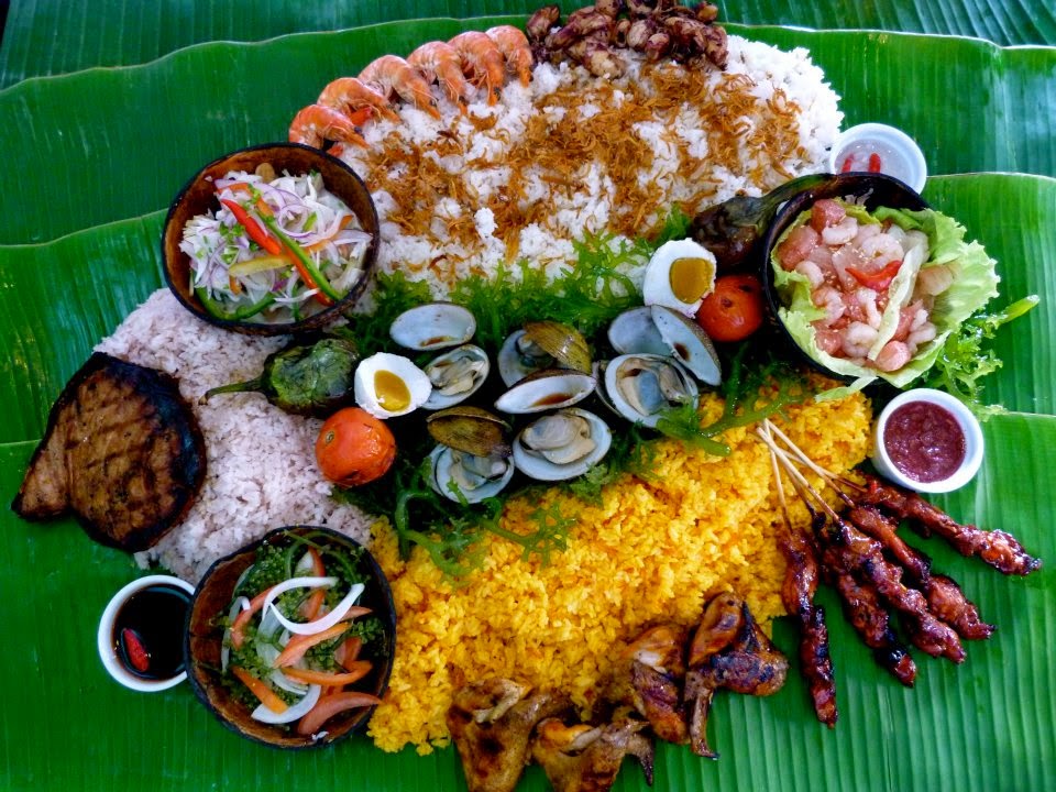 Asian Boodle Fight Experience in Dubai in Dubai, United Arab Emirates